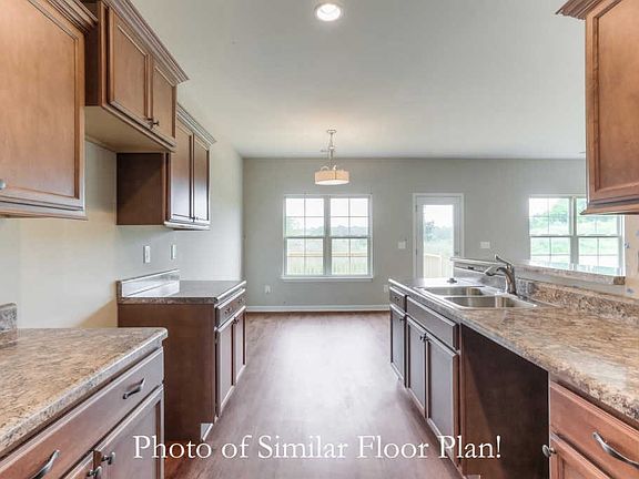 4th image of 4351 Freemark Dr