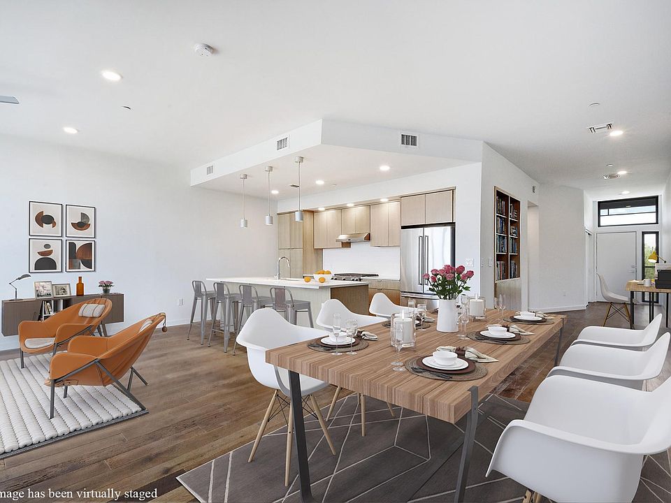 1st image of 1322 E 12th St #303