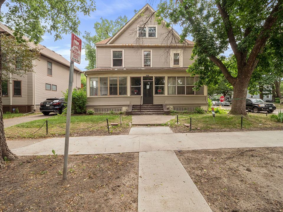 1st image of 1600 Emerson Ave N #5