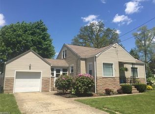 175 E Omar Ave, Struthers, OH 44471