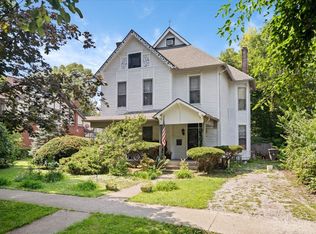 814 E Woodruff Place East Dr, Indianapolis, IN 46201