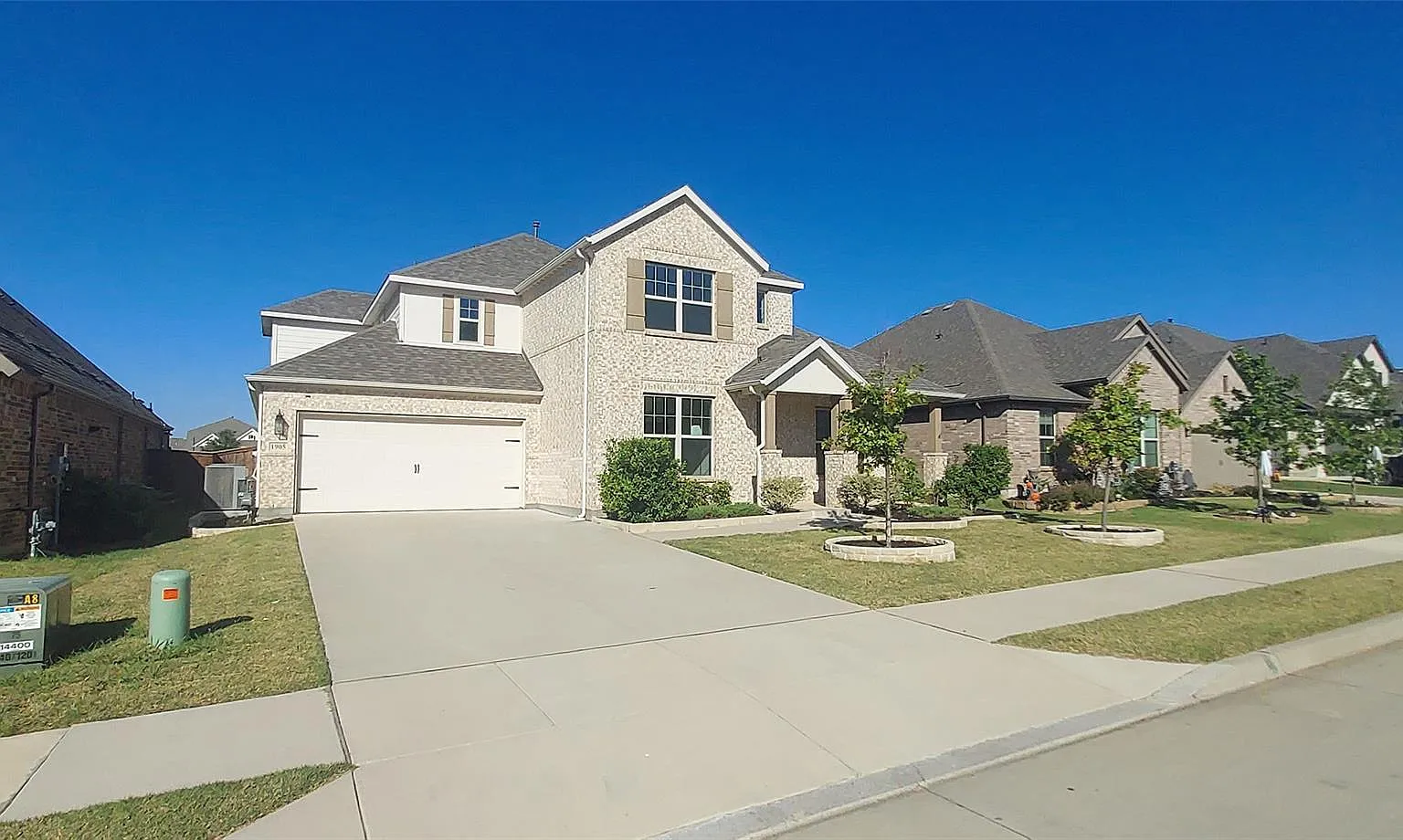 4 bed, 3624 sqft, $3,900 — Photo 4