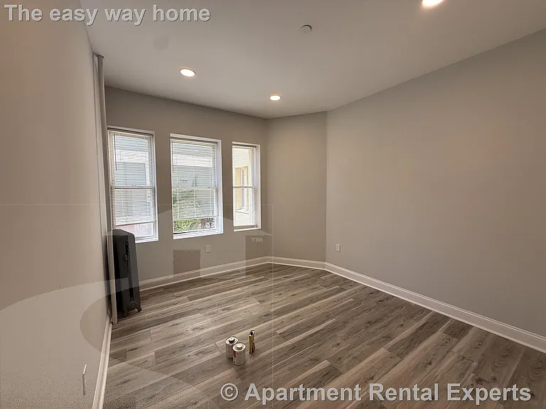 74 Kirkland St #2 — Photo 1