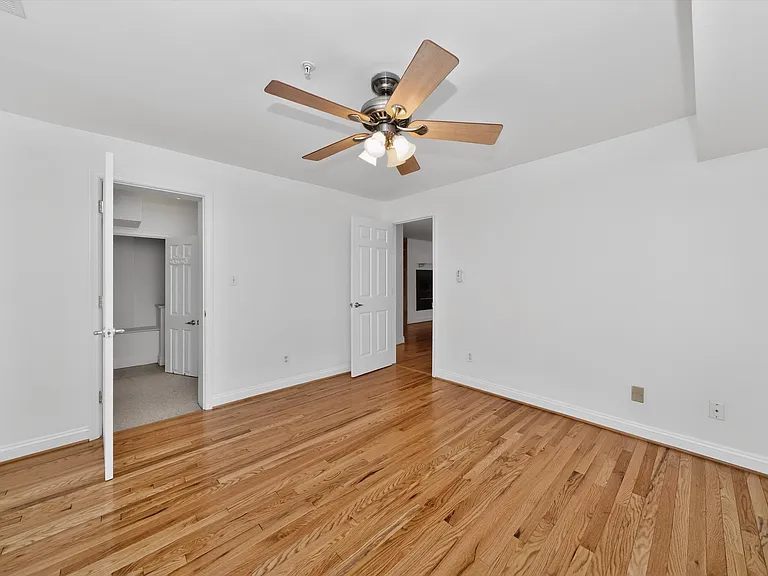 2801 Connecticut Ave NW #15 — Photo 17
