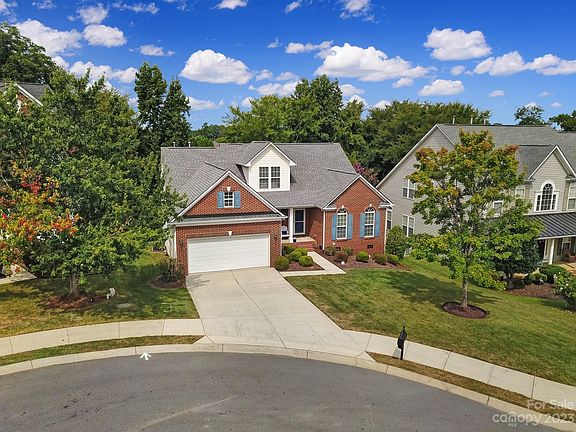 5th image of 2114 Savoy Pl