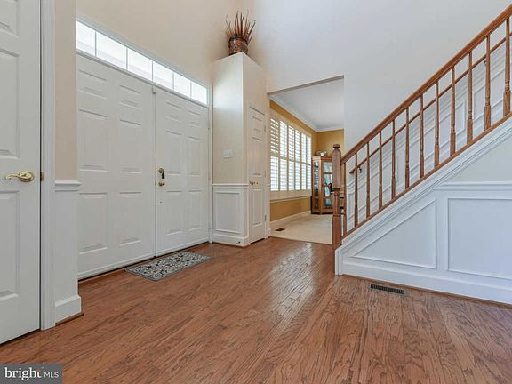 5th image of 11055 Sanandrew Dr