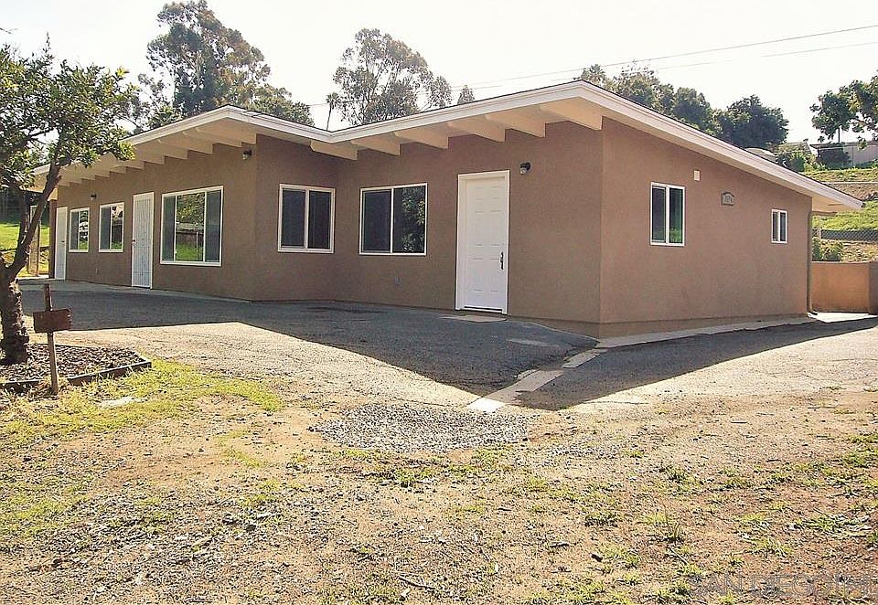 1st image of 1524-1526 Grace Way