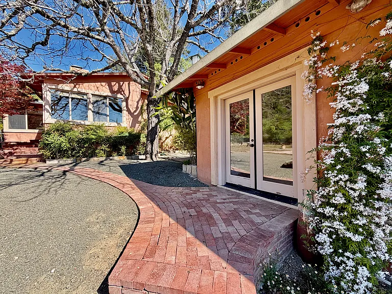 321 Dutch Henry Canyon Rd — Photo 29