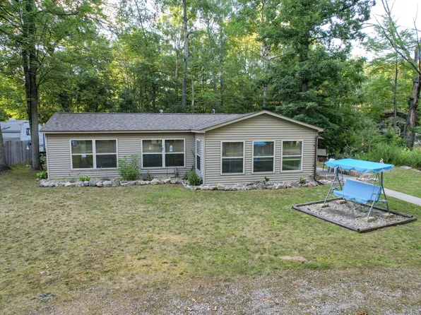 1177 Birch St, Lake George, MI 48625