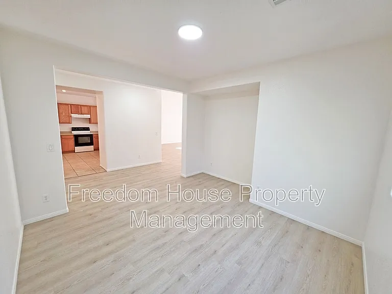 6451 Goodale St — Photo 26