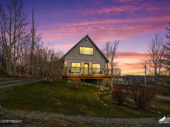425 N Bailey St, Palmer, AK 99645