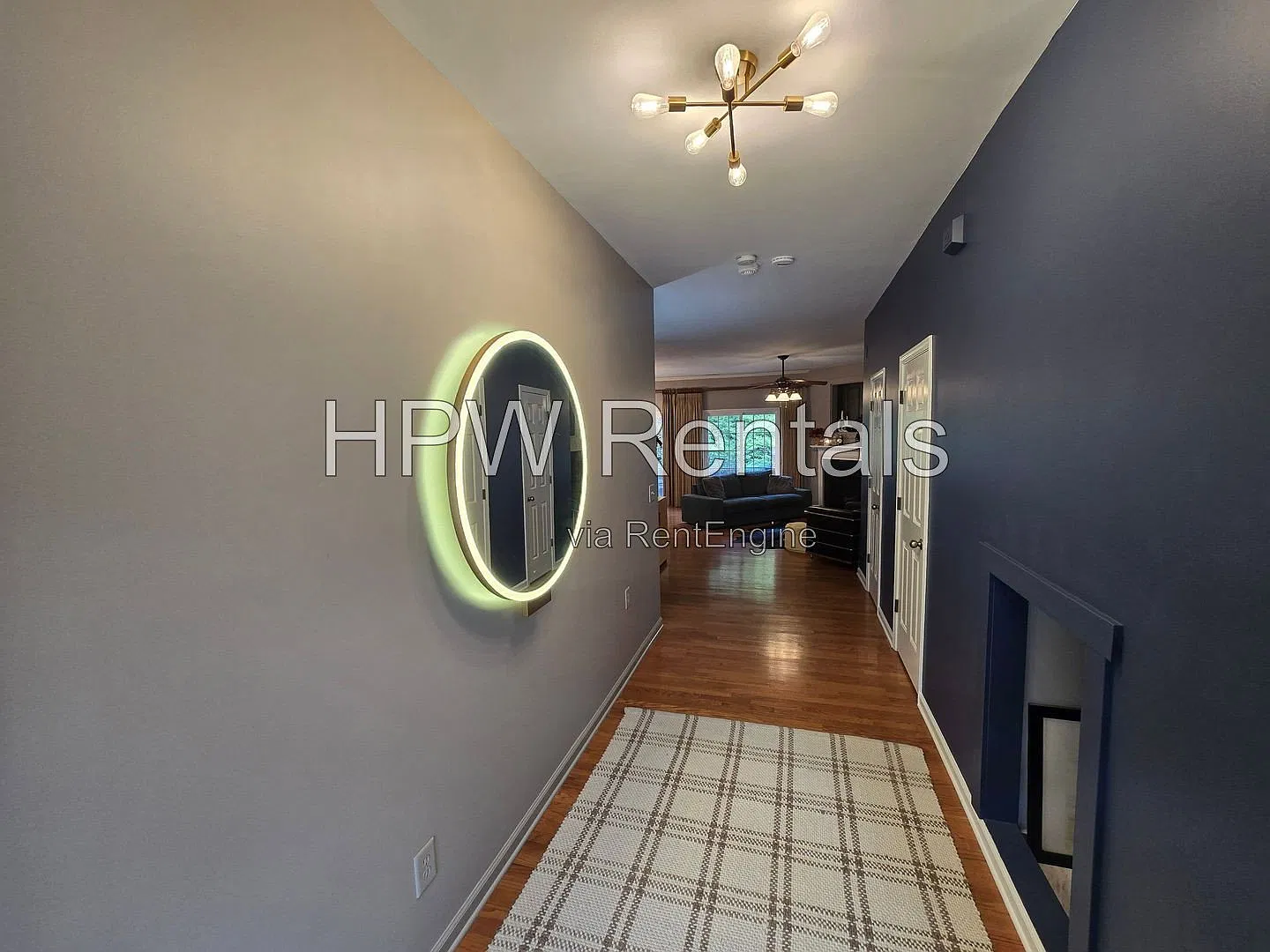 3 bed, 2.5 bath, 1650 sqft, $1,800 — Photo 2