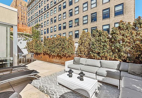 3rd image of 52 Thomas St Penthouse A