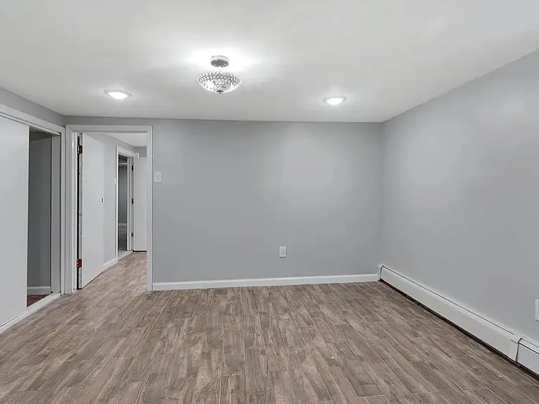 37 48th St #1 — Photo 13