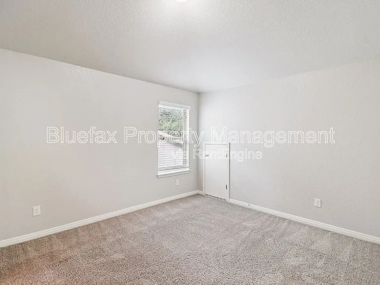 13840 Tribeca — Photo 29