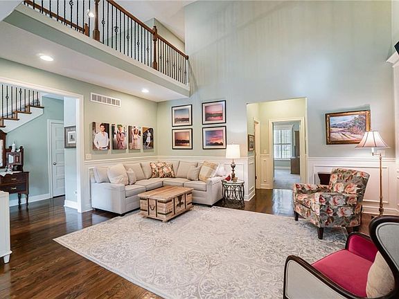 5th image of 14831 Meadow Ln