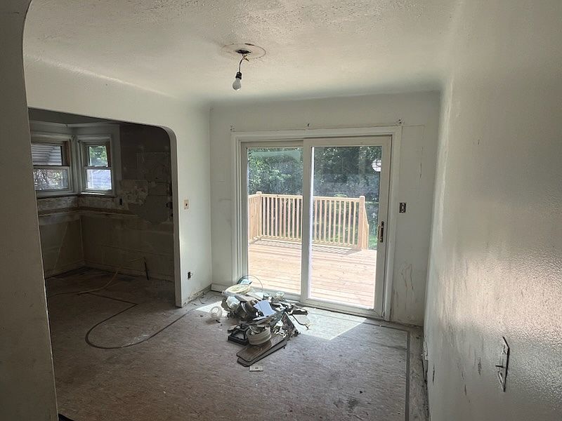 2nd image of 18400 Dalewood Ave
