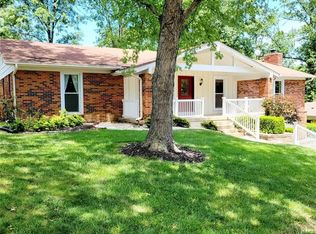 12477 Cross Green Ln, Saint Louis, MO 63141