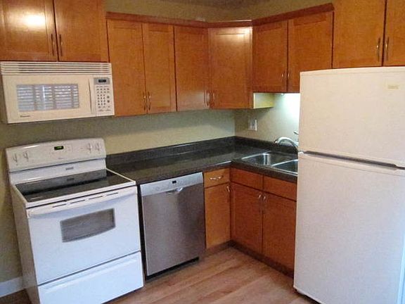 4th image of 7716 Ogden Ave #1M