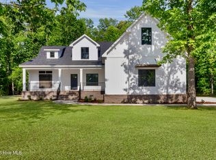 140 E Ag Dr, New Bern, NC 28562