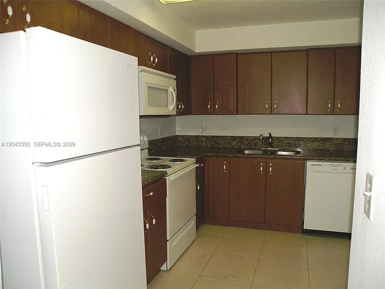 10981 NW 88th Ter #801 — Photo 2