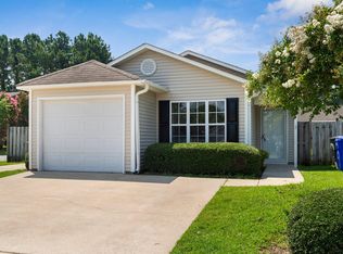 3201 Westgate Dr, Greenville, NC 27834
