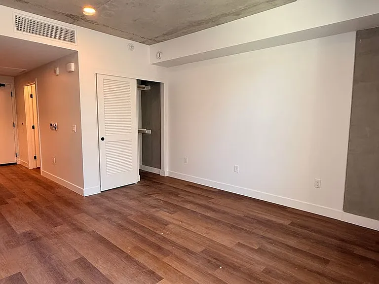 Rainford Apartments — Photo 19