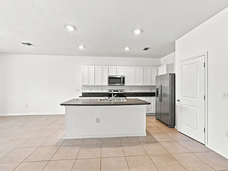 3144 Pleasant Willow Ct — Photo 13