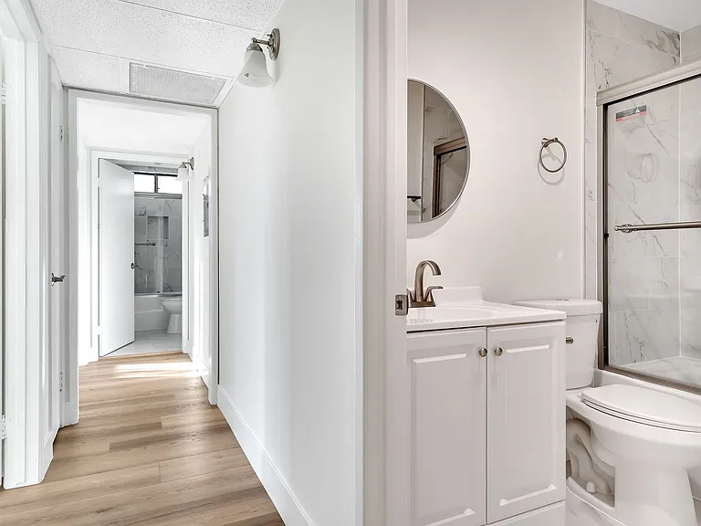 1520 N Vista St #203 — Photo 16