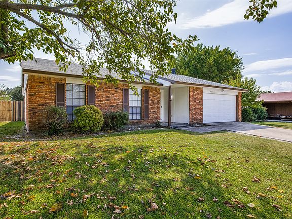 2nd image of 408 Rockcrest Dr