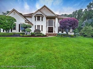 113 Laredo Dr, Morganville, NJ 07751