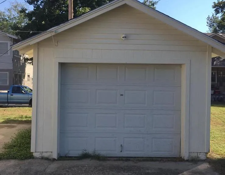 209 W Vine Ave — Photo 11