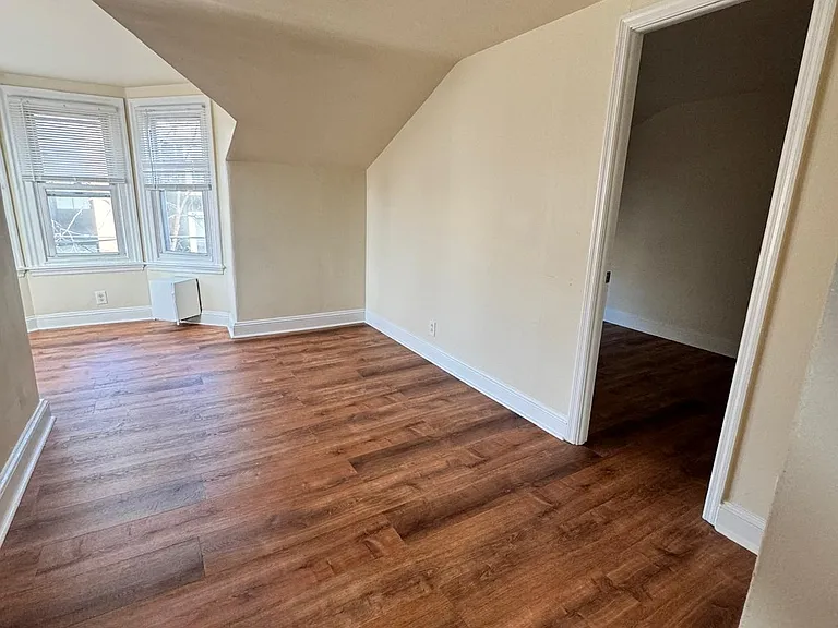 4462 Silverwood St #4 — Photo 25