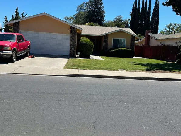 1016 Lillian Dr, Modesto, CA 95355