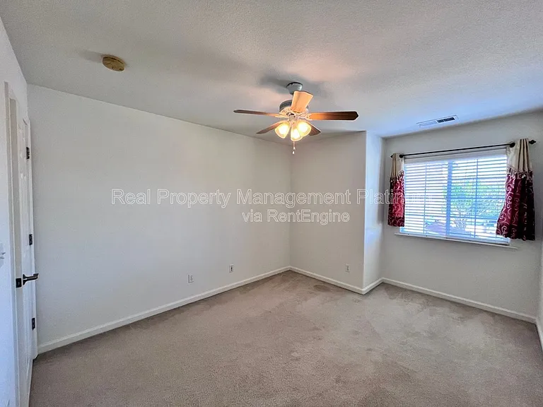 5460 W Ashcroft Ave — Photo 19