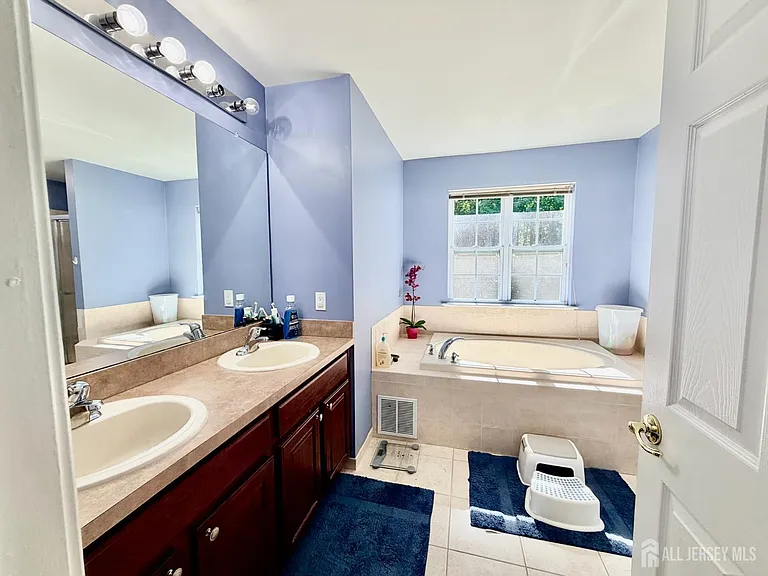 247 Morning Glory Dr — Photo 14