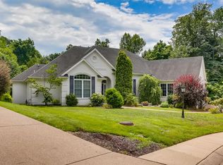 6500 Pebble Point Ct, Newburgh, IN 47630