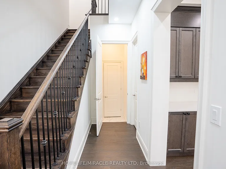 93 Bluebird Blvd — Photo 26