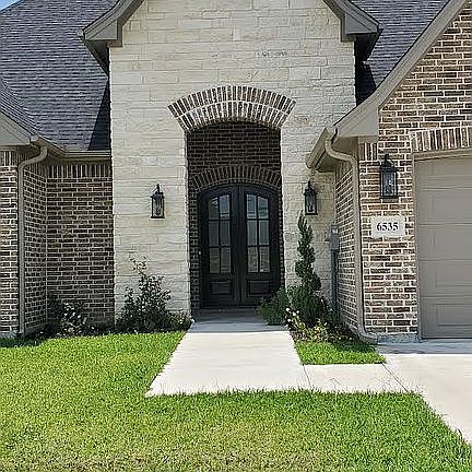 2nd image of 6535 Rehan Wood