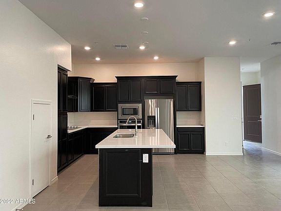 5th image of 282 E Azalea Dr