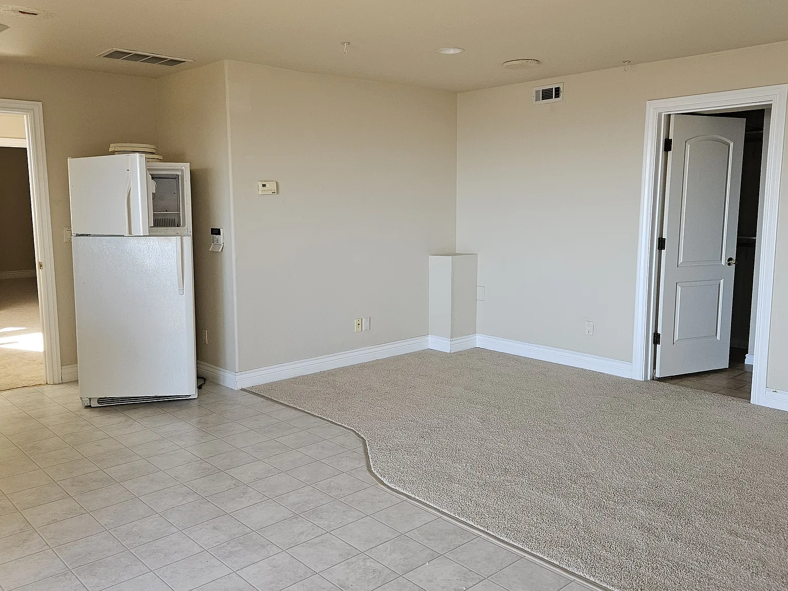 2 bed, 1.5 bath, 1400 sqft, $3,900 — Photo 3