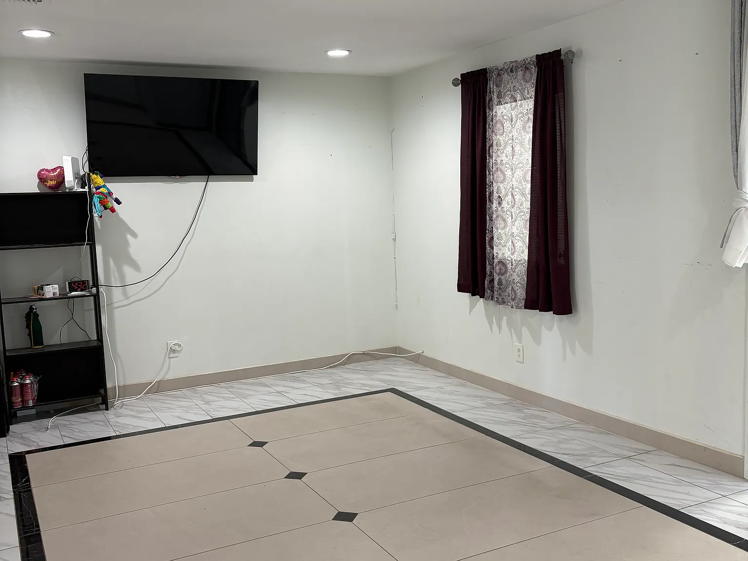 4 bed, 1318 sqft, $2,600 — Photo 3