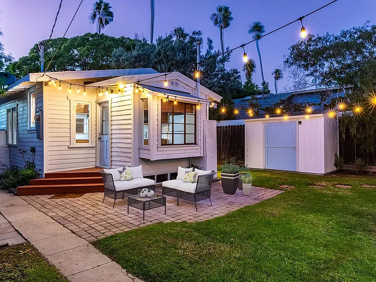 Enjoy the evenings in the private back yard
