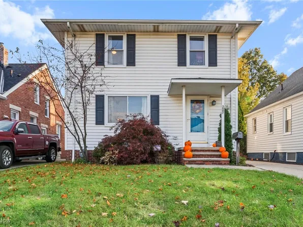 3007 Parklane Dr, Parma, OH 44134