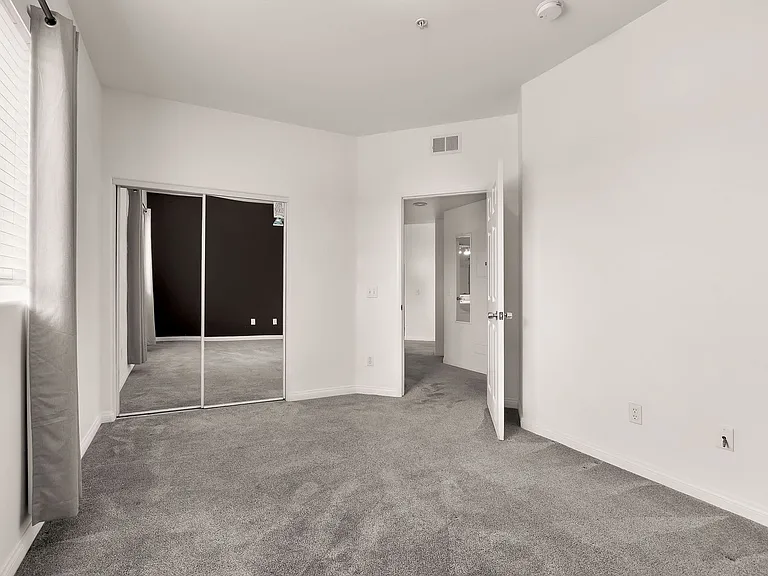 404 N Horne St N #D31 — Photo 14