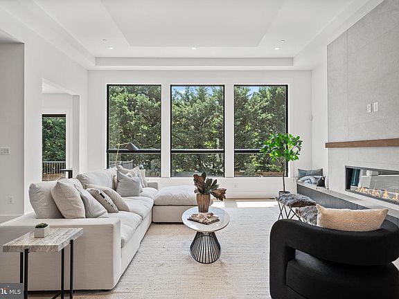 5th image of 13017 Glen Rd