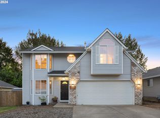 21217 SW Houston Dr, Sherwood, OR 97140