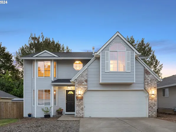 21217 SW Houston Dr, Sherwood, OR 97140