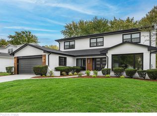 4039 Rutgers Ln, Northbrook, IL 60062