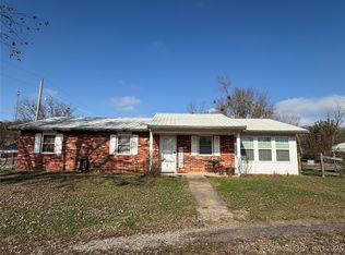 1613 Lutie Rd, Wilburton, OK 74578